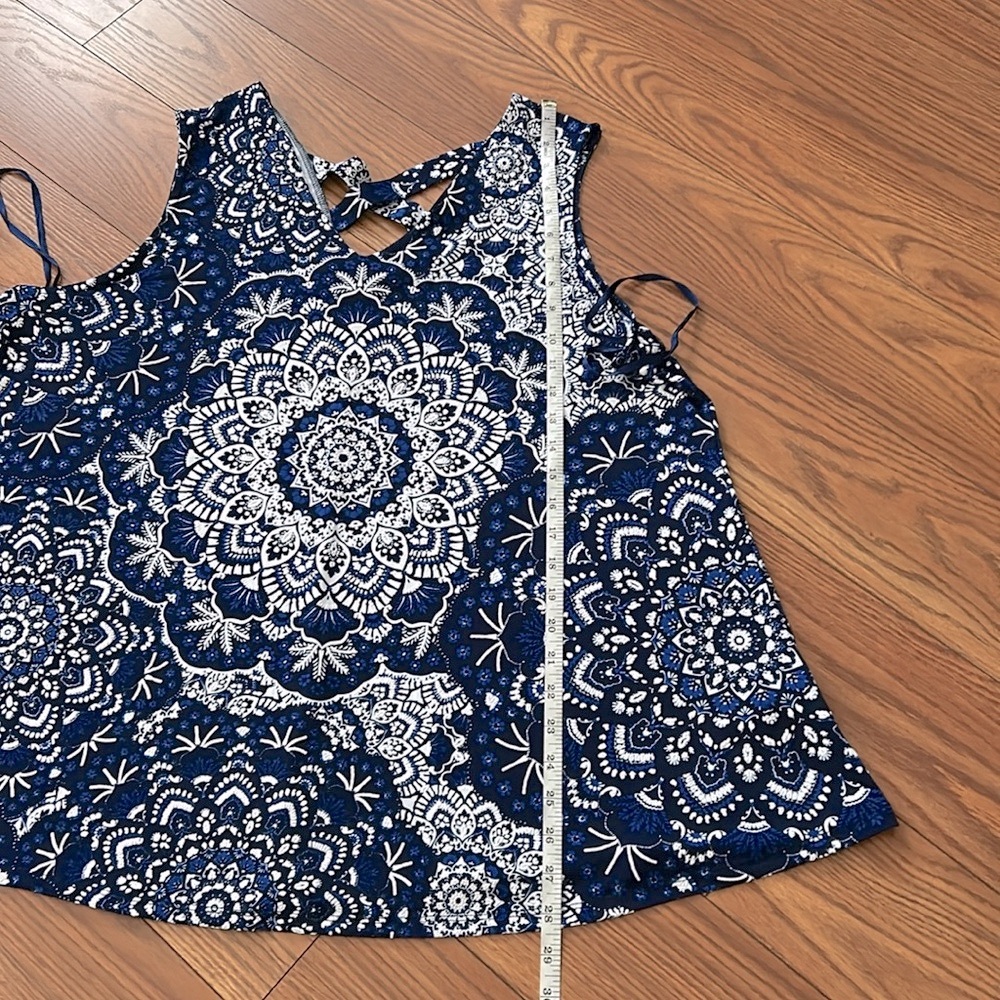 Westport woman’s Mandala Floral Navy blue sleeveless top, crisscross back, 2X - Picture 10 of 11